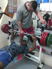 alex developpé 140kg