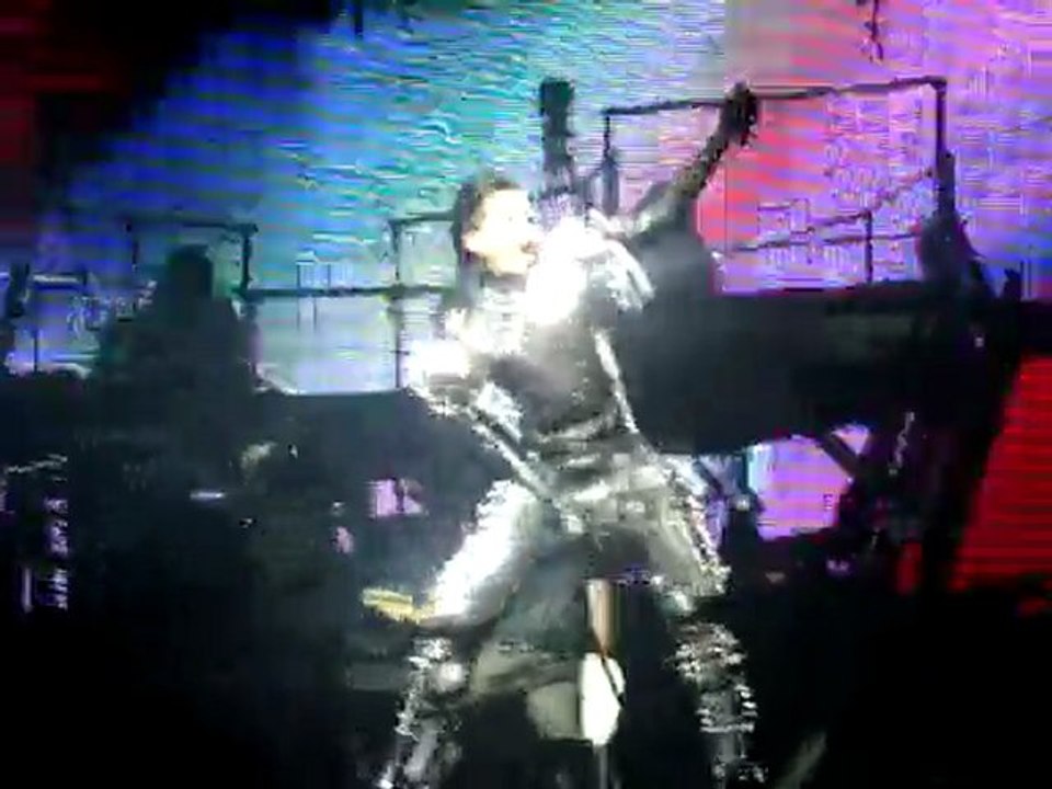 tokioh. alien 25/O2/2O1O