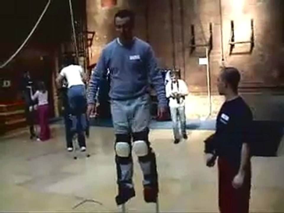 Circus Workshop - Corporate Teambuilding Ideas From Kaleidos