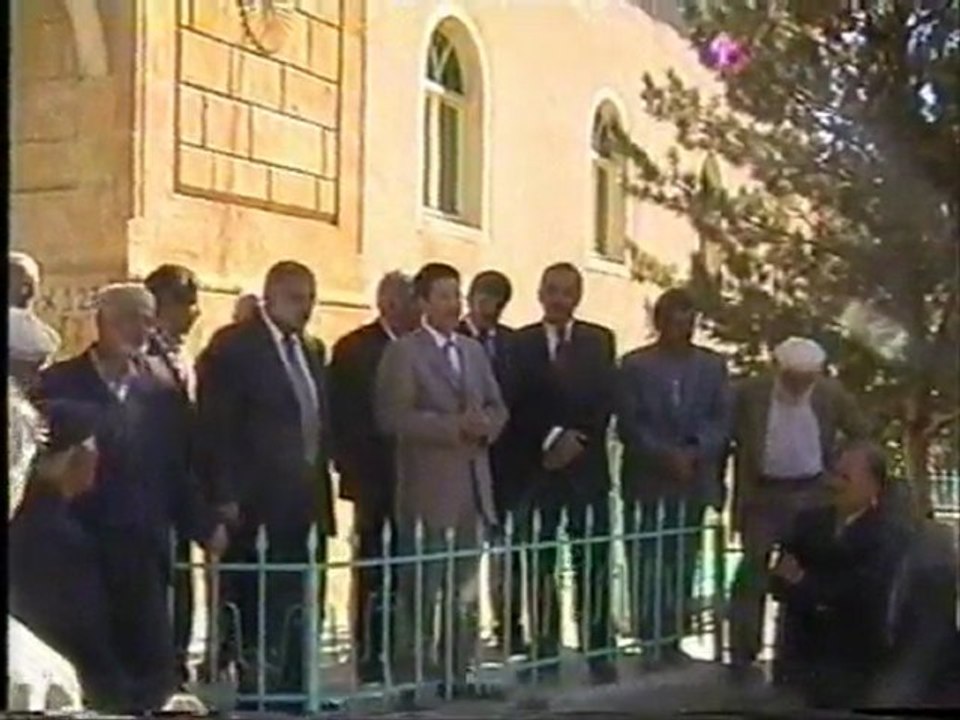 DOLUDERE KÖYÜ CAMİİ ÖNÜ M.VEKİLİ NURETTİN CANİKLİ  KONUŞMASI