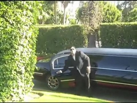 limousine service sherman oaks 1-800-427-4537