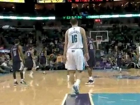 James Posey makes a terrible pass with time winding down tha