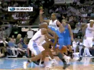 Chauncey pokes the ball away from KD and Carmelo sends it ba