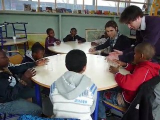 Le jeu du gobelet (jeu rythmique)