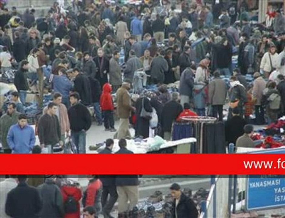 Necip Fazıl Kısakürek'in Kendi Sesinden "Kaldırımlar" Şiiri