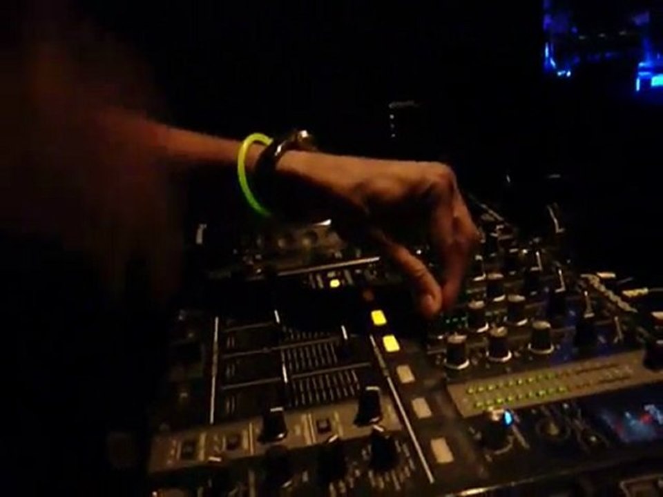 DJ NERY