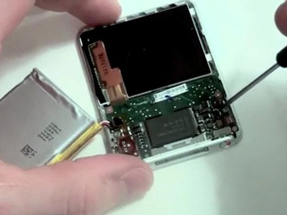 iPod Nano 3rd Generation Repair Take Apart Video
