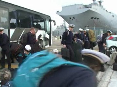 Embarquement des officiers élèves sur le Tonnerre