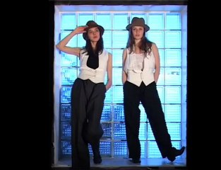 "Pouffer aux éclats!" Bande annonce 02