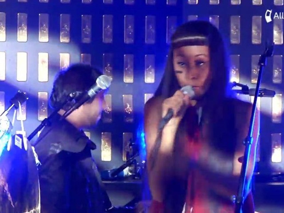VV Brown - Shark In The Water - Live @ VipRoom