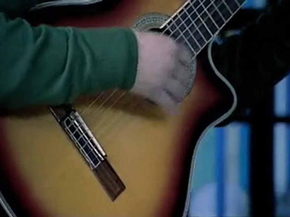 Mithat Körler - Aşk Yalanmış  [2010  Video Klip]