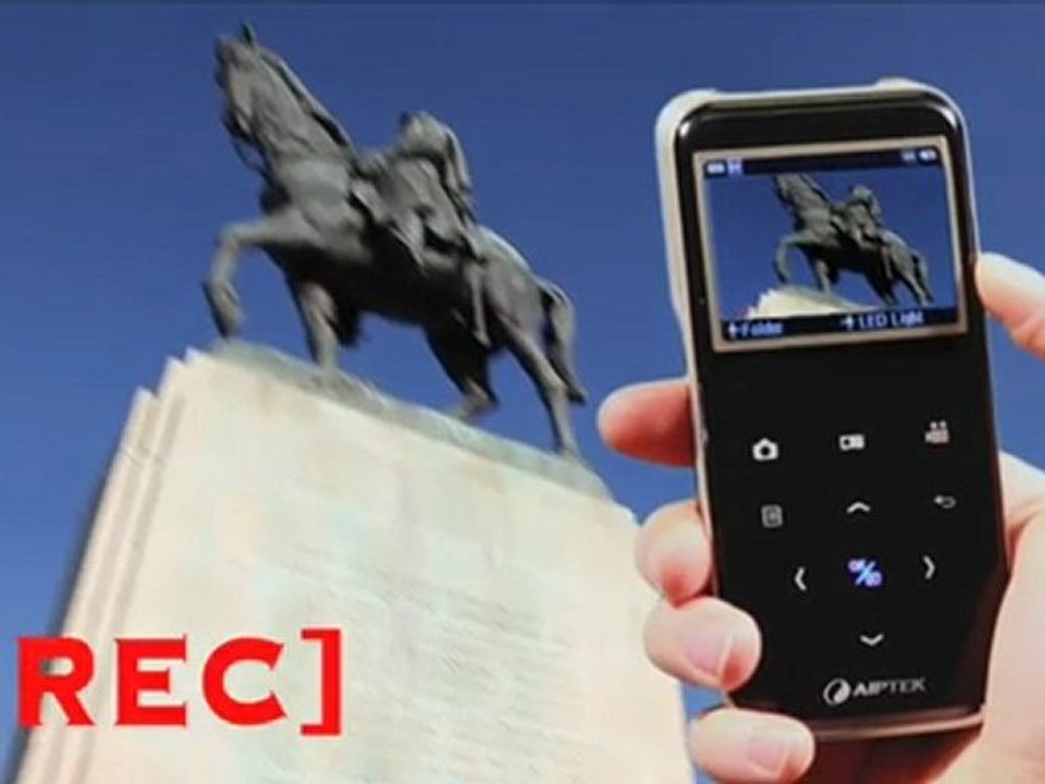 AIPTEK Pocket Cinema Z20 : Mobile Projector & Camcorder