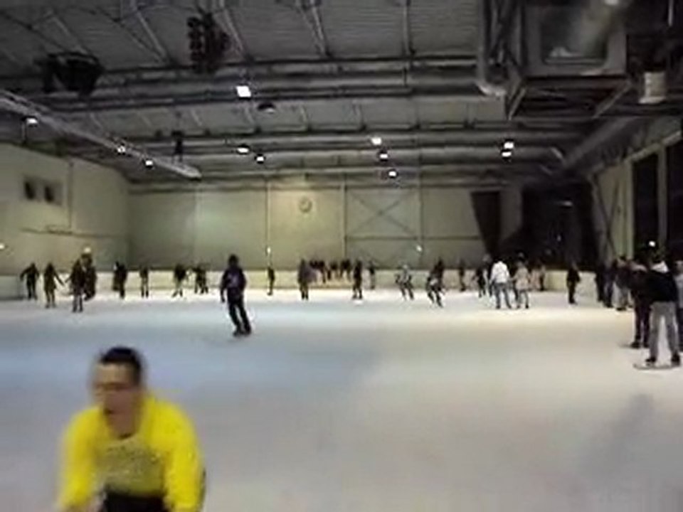 saut des plusieus gars  avec de la vitesse