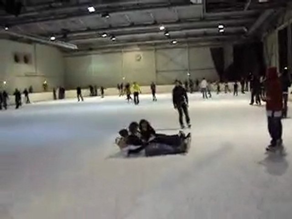 saut par dessu 7 personne jolie