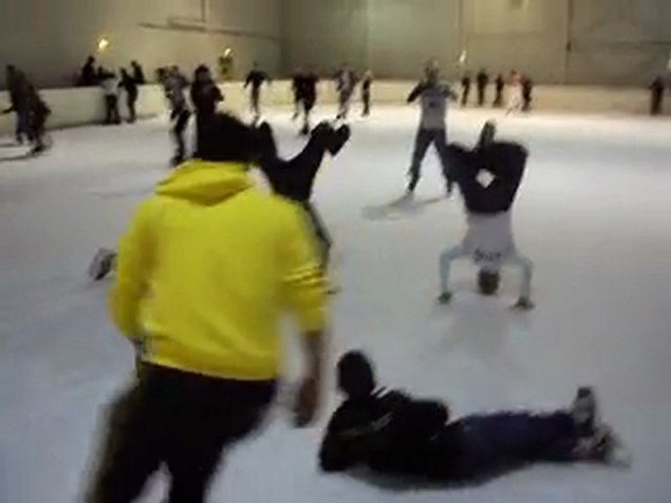 la  tete en bas cool les gars