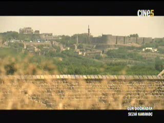 SEZAİ KARAKOÇ BELGESELI (3/12)