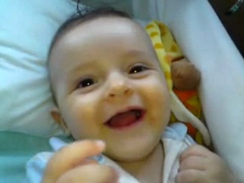 Premiers fous rires de Théophane