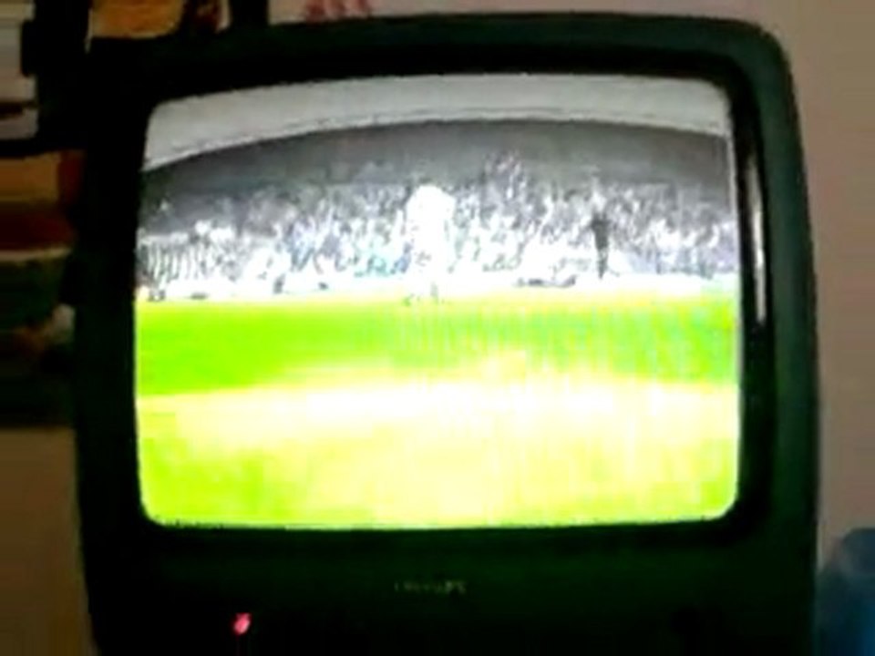 Fifa 10 - Enroulé extraordinaire .