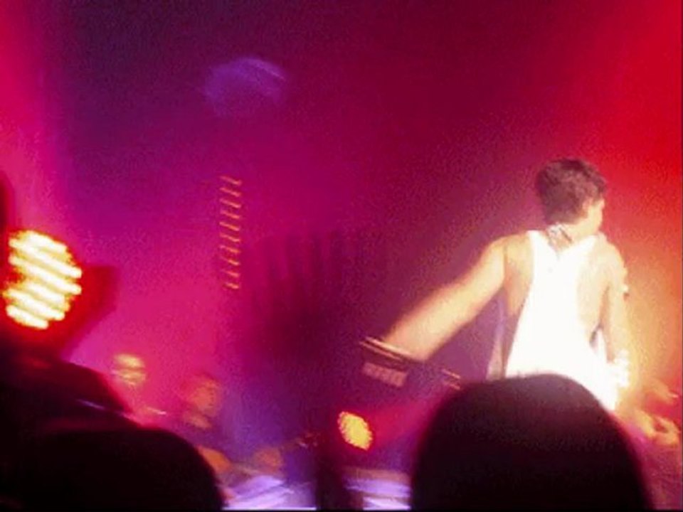 Pour le concour de Sheryfa Luna {L}