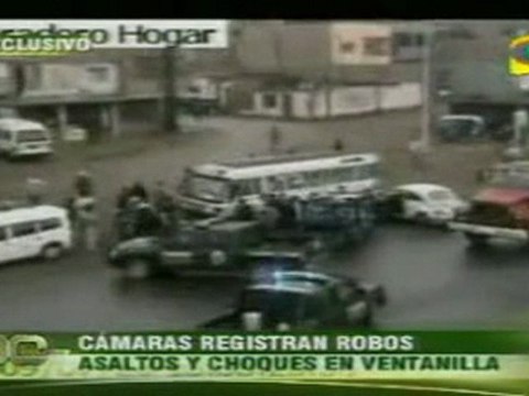 MOTOTAXISTAS ORIGINAN ACCIDENTES Y CONGESTIÓN VEHICULAR