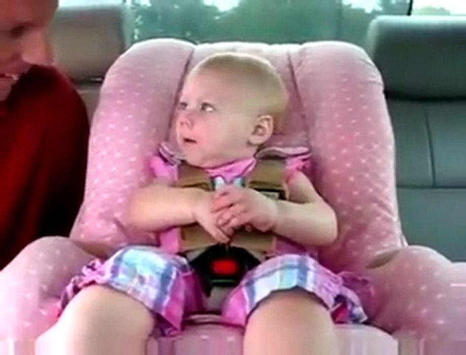 Un bébé qui parle trop et prédit la fin du monde