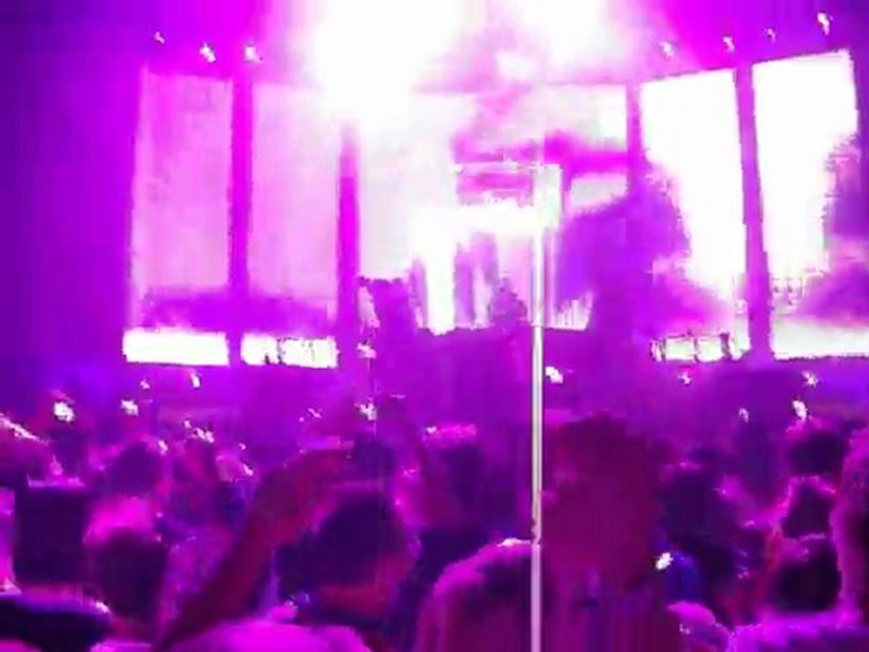 TIESTO // KALEIDOSCOPE TOUR 2010  // I will be here