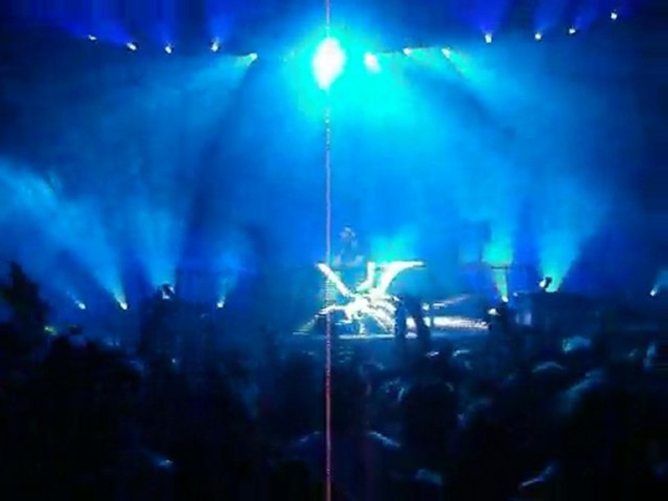 TIESTO // KALEIDOSCOPE TOUR 2010 // Knock you out