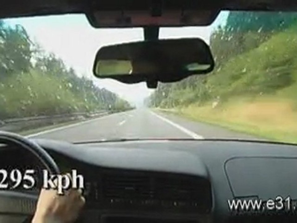 BMW 850 CSI Vmax 303 km/h