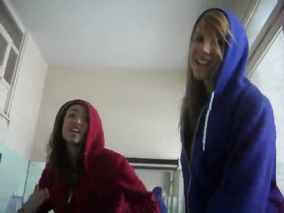 DANCING <3