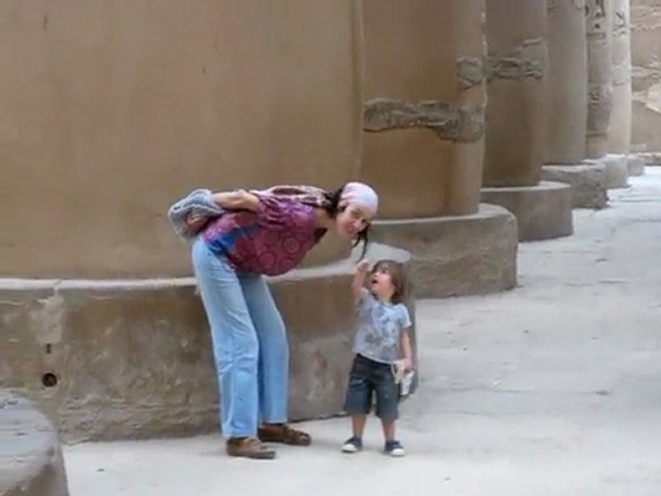 Dans le temple de Karnac a Louxor ...j'adore