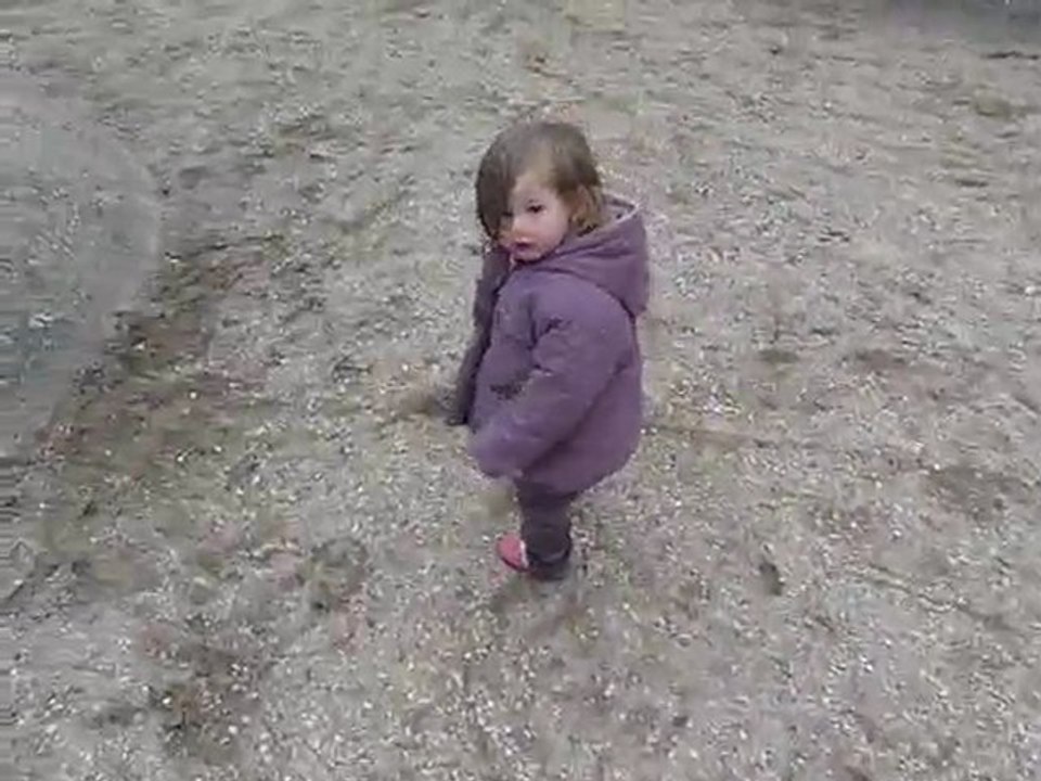 906 - Lilith se balade au parc