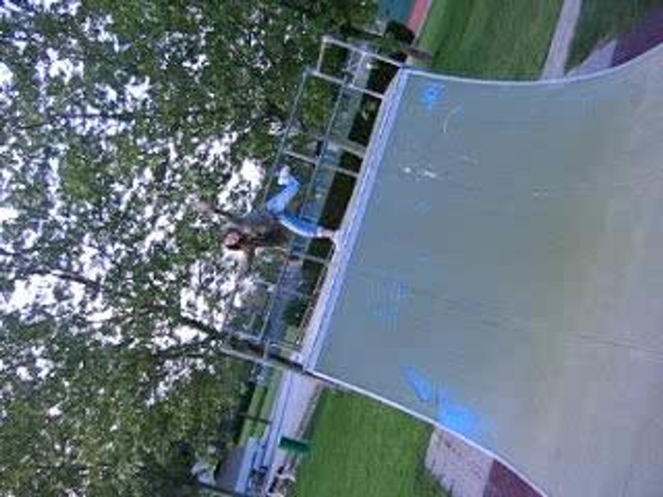 elodie ki pije rien lool