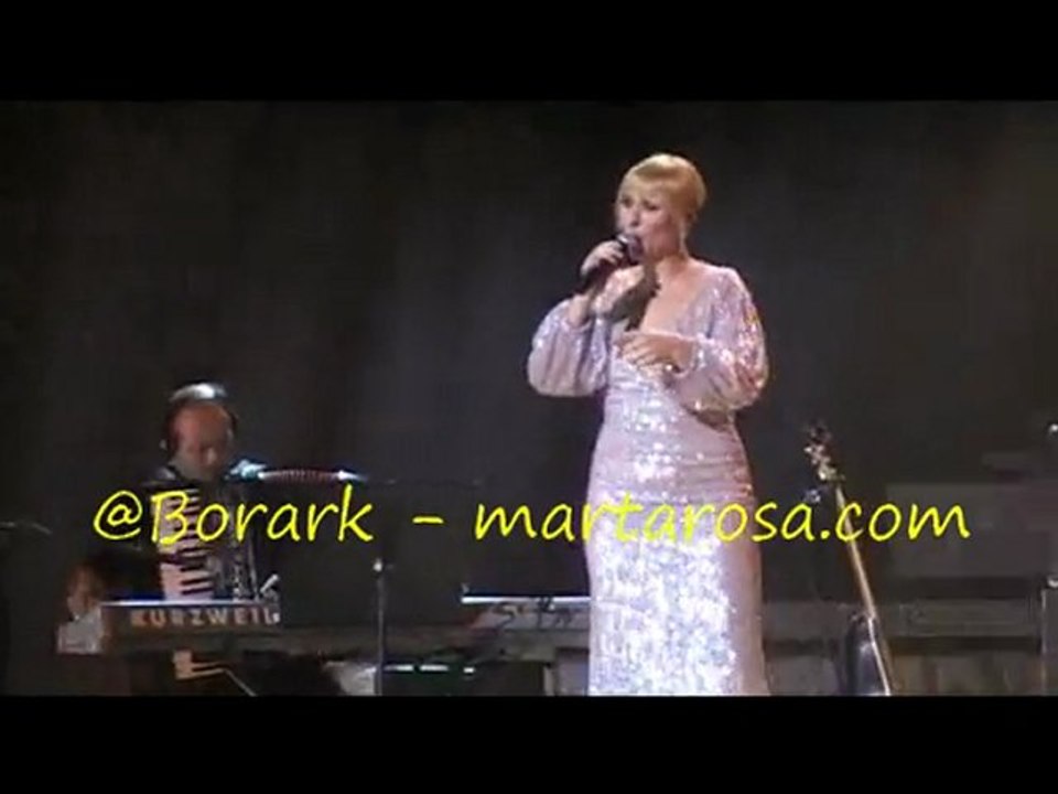 ROSA GIRA PROPIEDAD DE NADIE REGALAME ESTA NOCHE BARCELONA