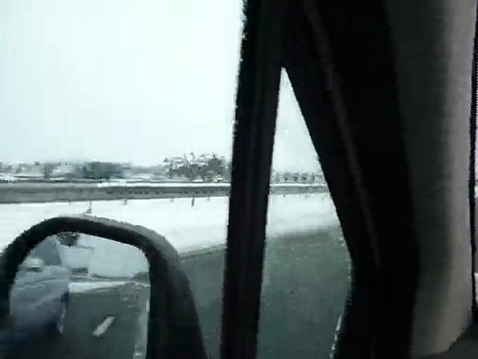 neige du 8 mars 2010 / autoroute A9   / 34 herault