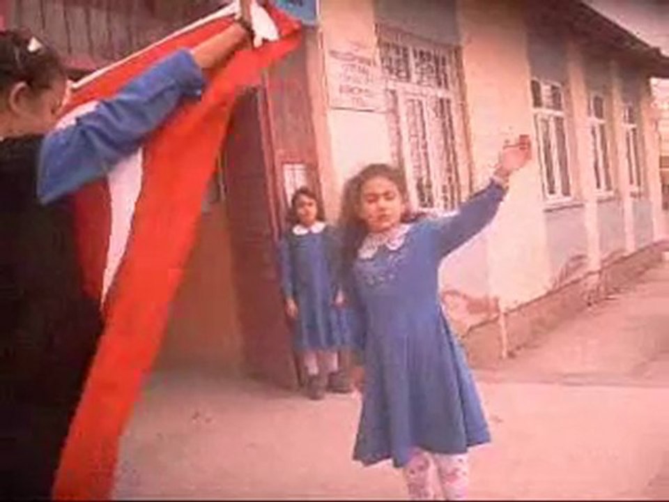 aksaray cumhuriyet ilk öğretim okulu istiklal marşı