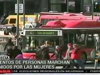 Marcha de carreolas rosadas en Estocolmo