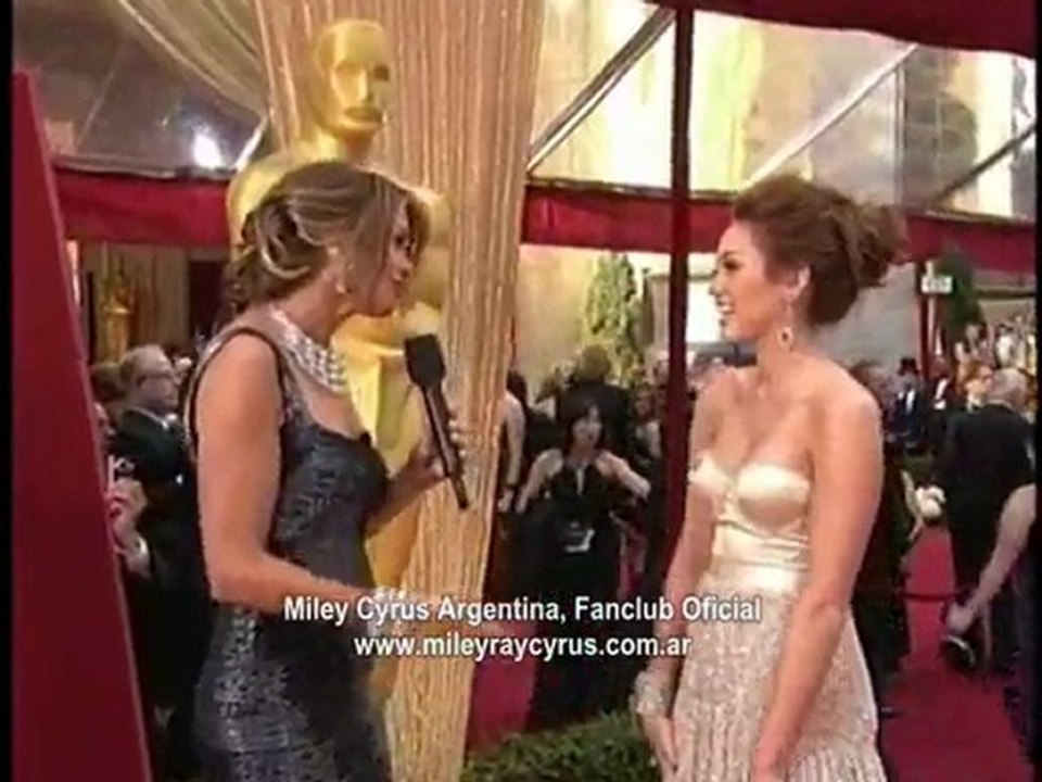 Oscars 2010 - Red Carpet - TNT Interview