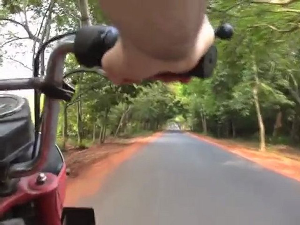 Auroville, l'Esquisse d'un Monde (trailer documentaire)