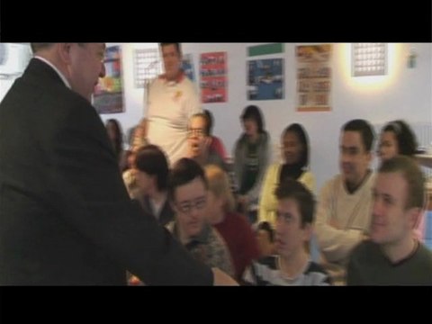 Handicap : Jean-Paul Huchon à L’institut du Val Mandé