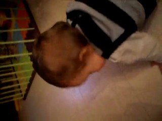 Mon pti amour qui marche !!!!!!!!!!!!