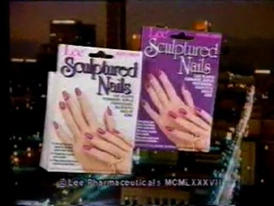 Miss Lee press-on nails / Sculptured nails