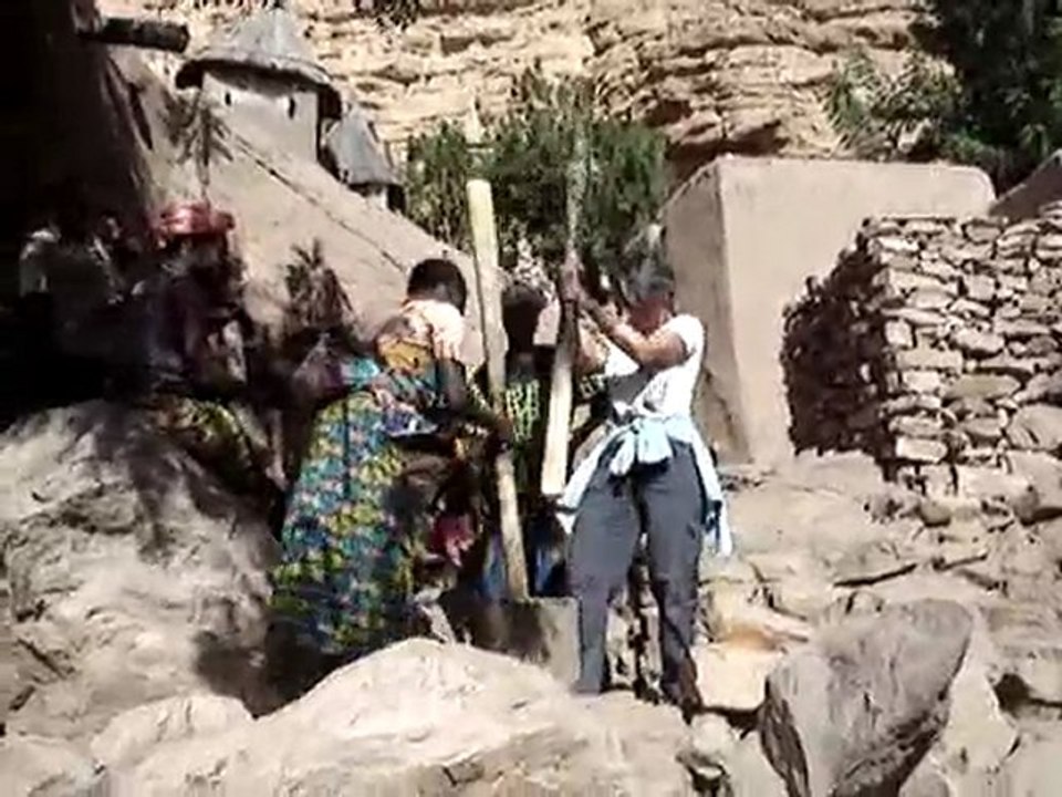 MALI - VILLAGE DE KOUNDOU-PAYS DOGON - 16.01.2010