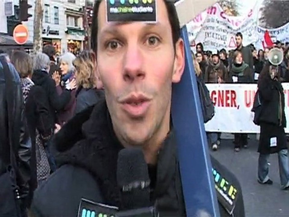 MCE Ma Chaine Etudiante GREVE NATIONALE avec Julien De Ruyck