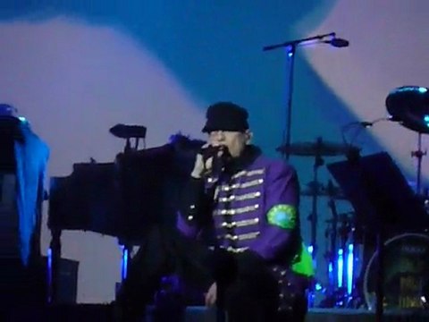 Pascal Obispo chante le Paradis Blanc