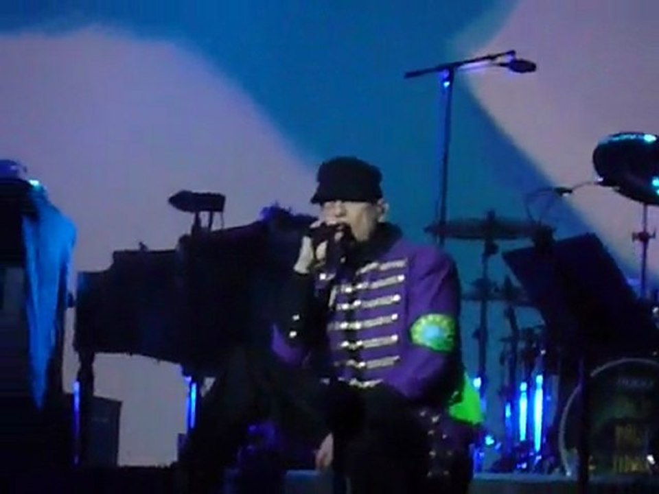 Pascal Obispo chante le "Paradis Blanc"