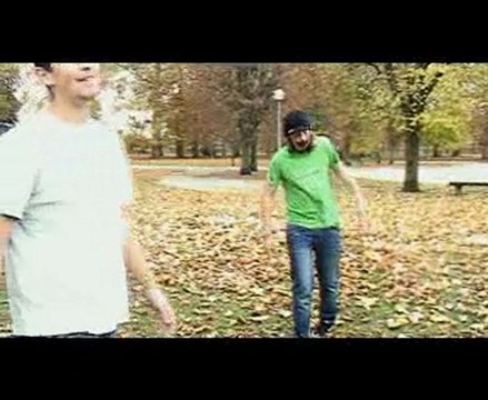 Le retour de l'attaque de l'invasion des morts vivants