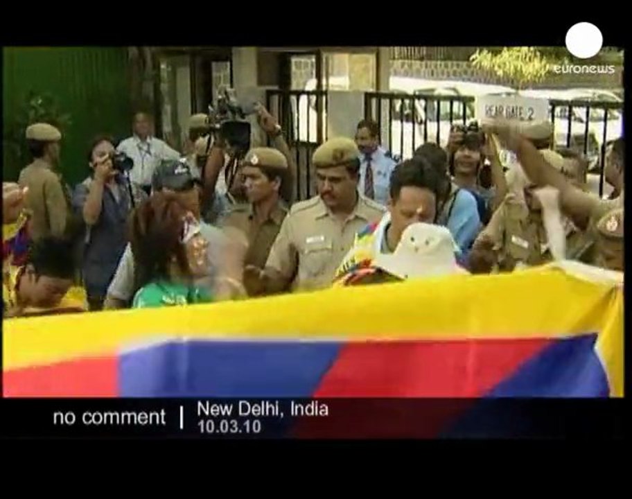 Police clash with protesters commemorating Tibetan uprising