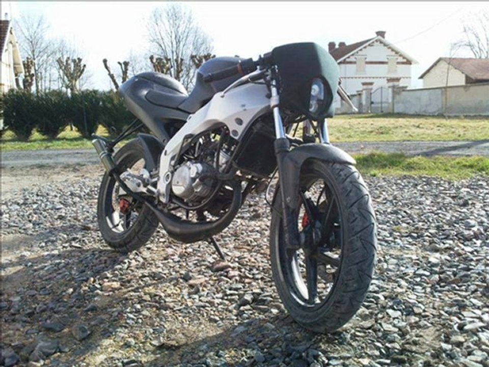histoire d'aprilia rs