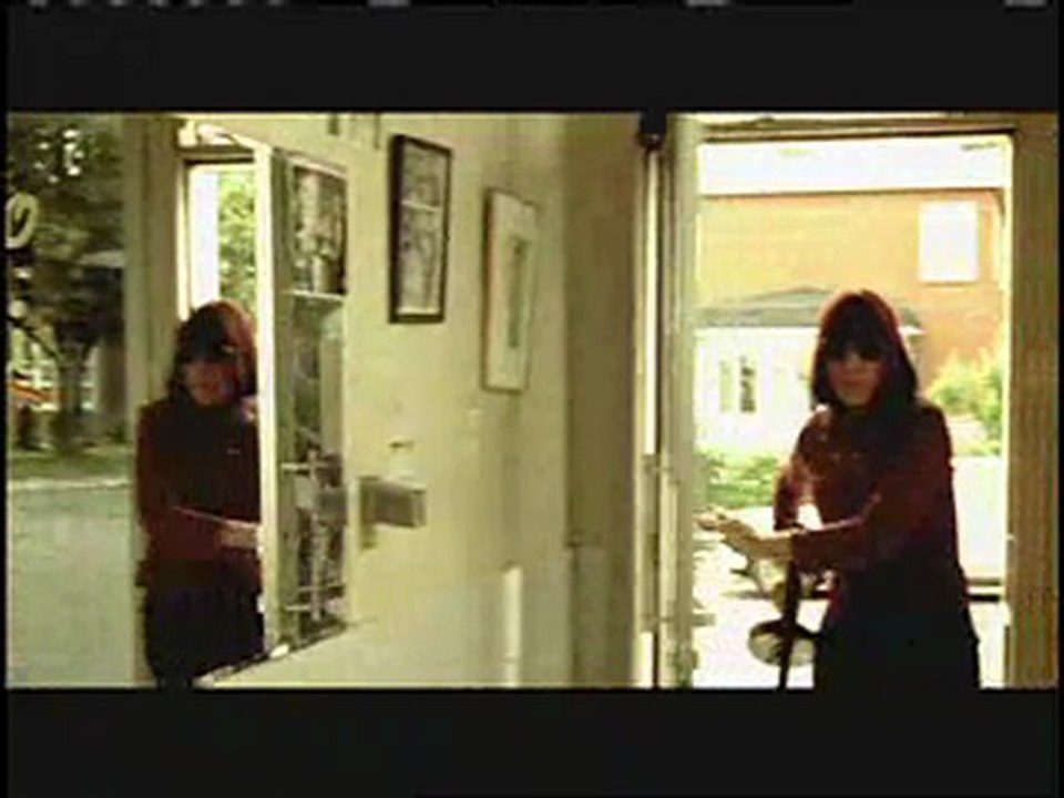 Les Breastfeeders: Minijupe et watusi