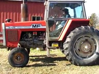 Massey Ferguson 2705 Tractor